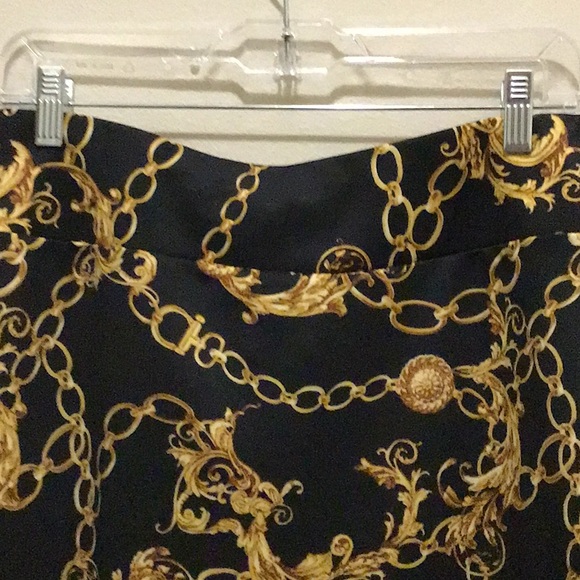 Skirt - Picture 3 of 7